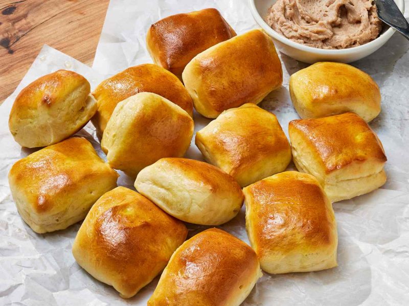 Copycat Texas Roadhouse Rolls